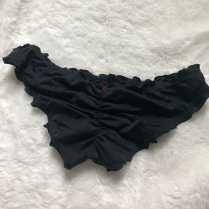 Victoria’s Secret black cheeky bikini bottoms s